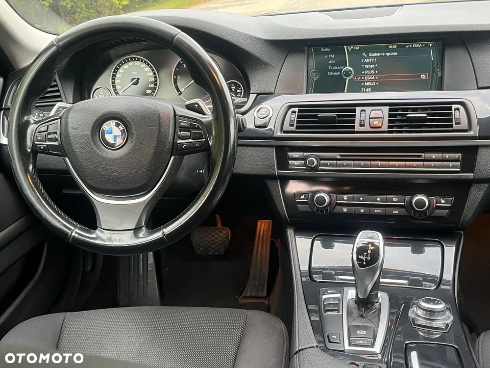 BMW Seria 5 520d Touring - 14