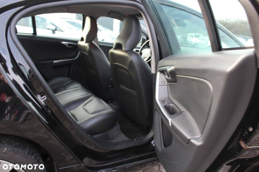 Volvo S60 T5 Geartronic Summum - 29