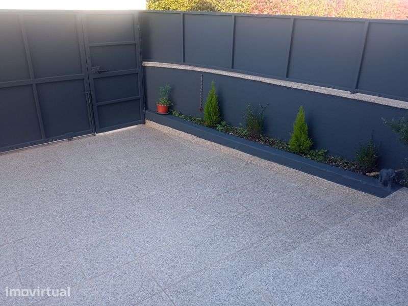 Vendo moradia restaurada - Grande imagem: 3/3