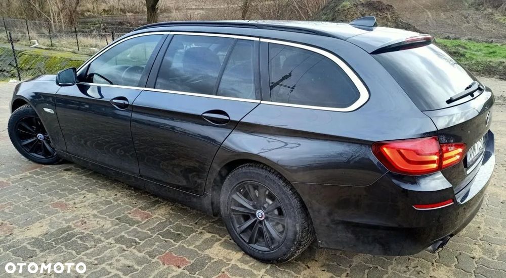 BMW Seria 5 520d Touring - 15