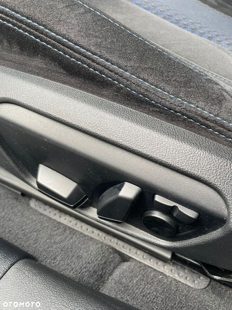 BMW Seria 1 118d M Sport Shadow - 31