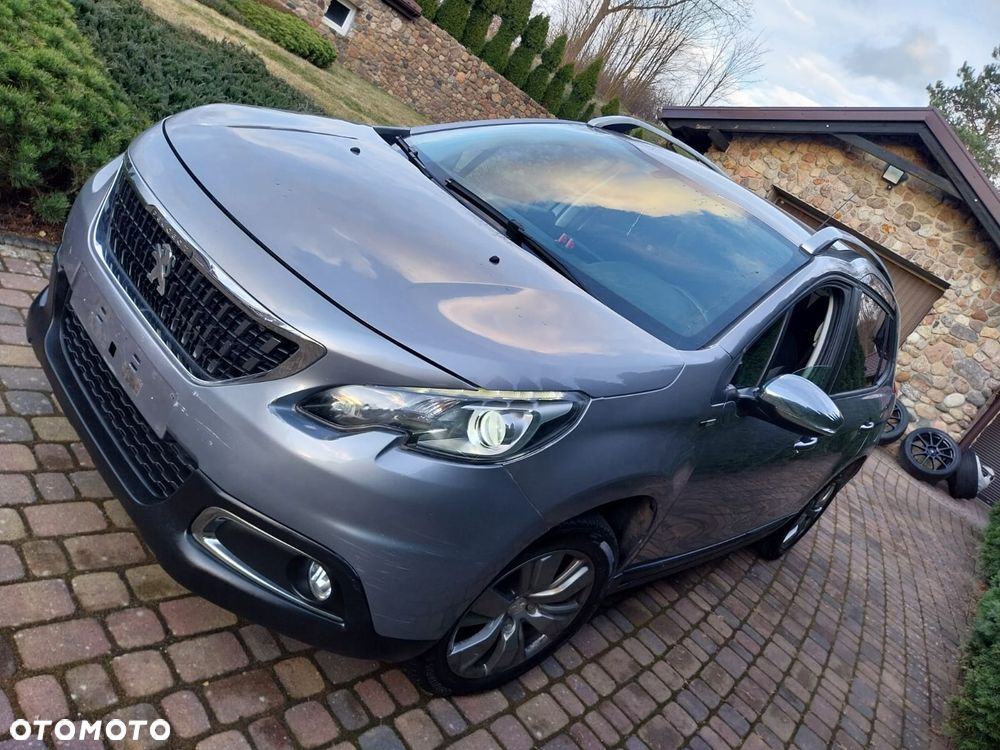 Peugeot 2008 - 4