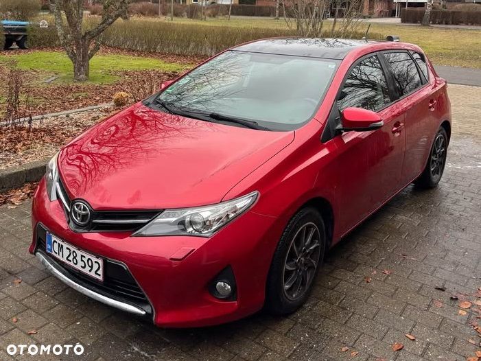 Toyota Auris 1.6 Valvematic Executive - 2