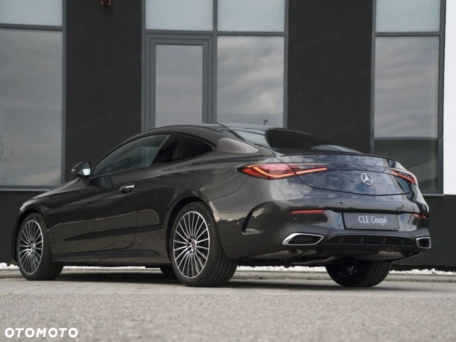 Mercedes-Benz CLE 300 mHEV 4-Matic AMG Line - 6