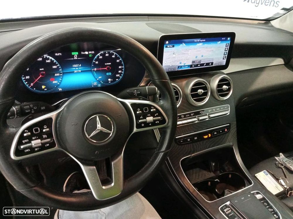 Mercedes-Benz GLC 300 e 4Matic - 9