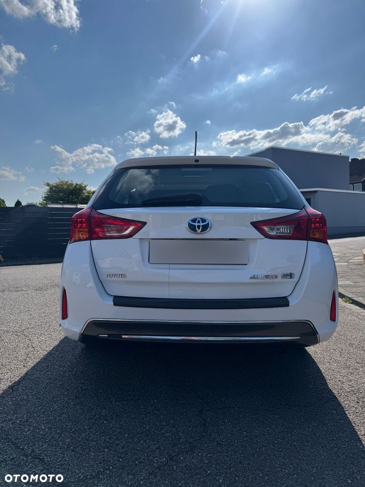 Toyota Auris - 2
