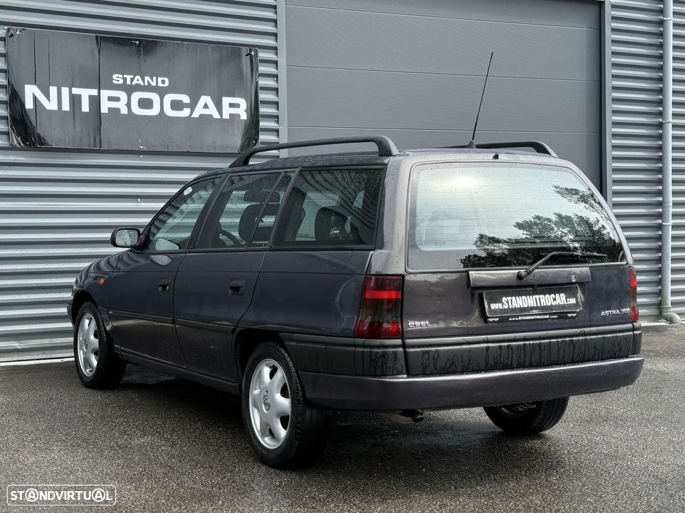 Opel Astra Caravan 1.7 TD GLS - 4