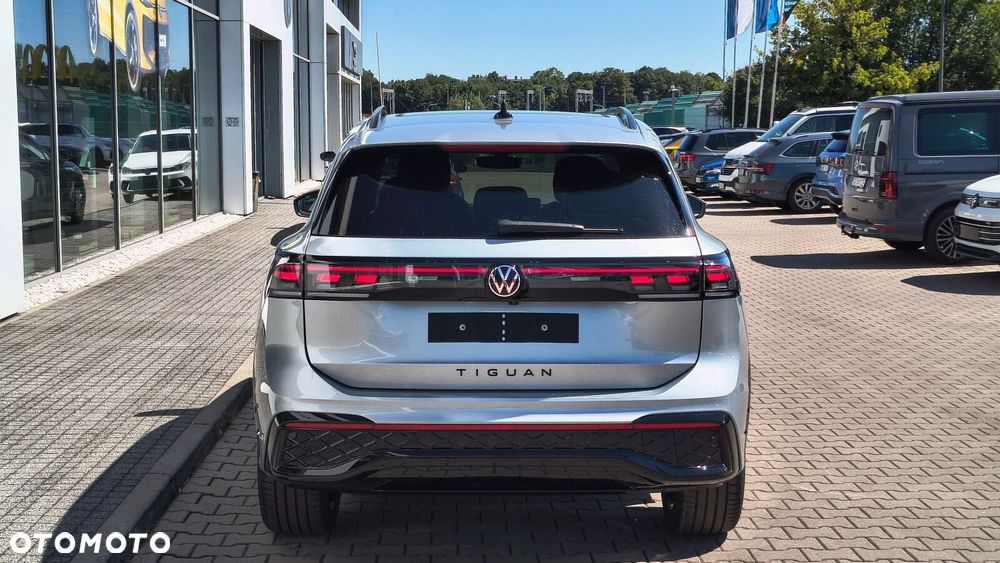 Volkswagen Tiguan - 10