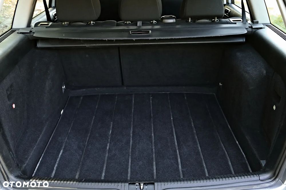 Volkswagen Golf 1.9 TDI Comfortline - 28