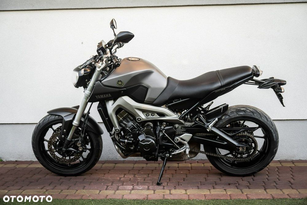 Yamaha MT - 5