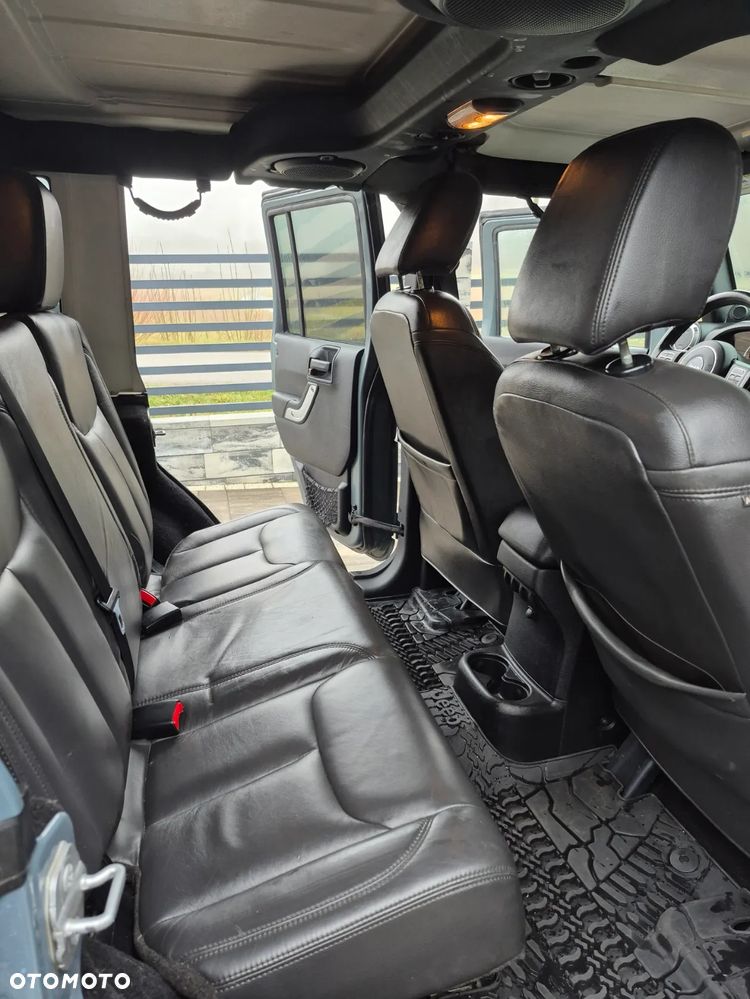 Jeep Wrangler 3.6 Unlim Sahara - 13