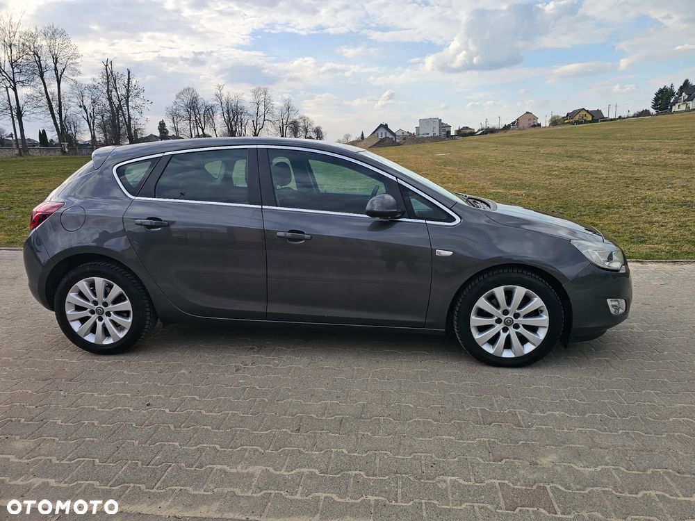 Opel Astra 1.7 CDTI Cosmo - 6