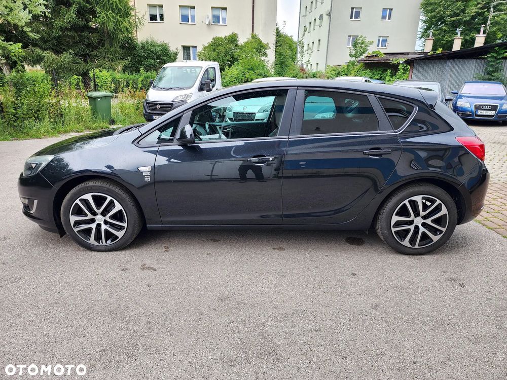 Opel Astra 1.4 Turbo 150 Jahre - 7