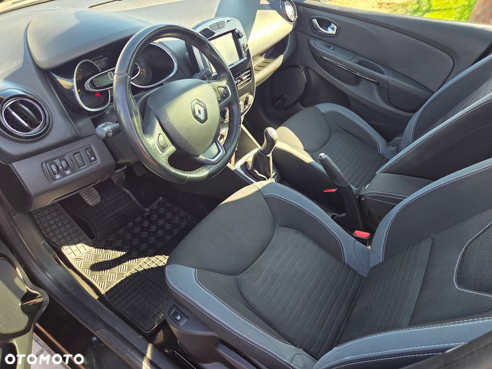 Renault Clio - 9