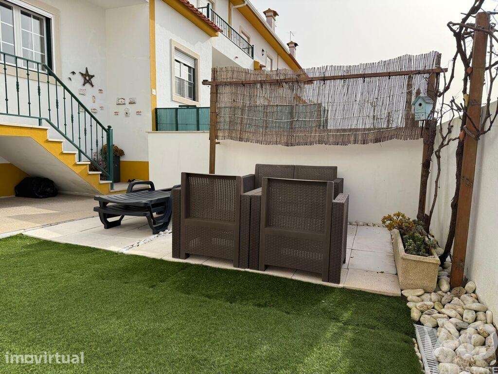 Moradia em banda T3 em Lourinhã e Atalaia de 214 m2 - Grande imagem: 4/38