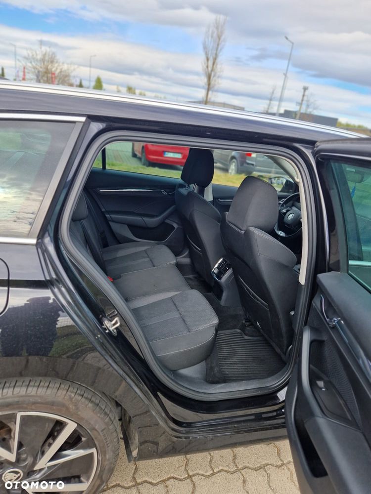 Skoda Octavia 1.5 TSI ACT Active - 9