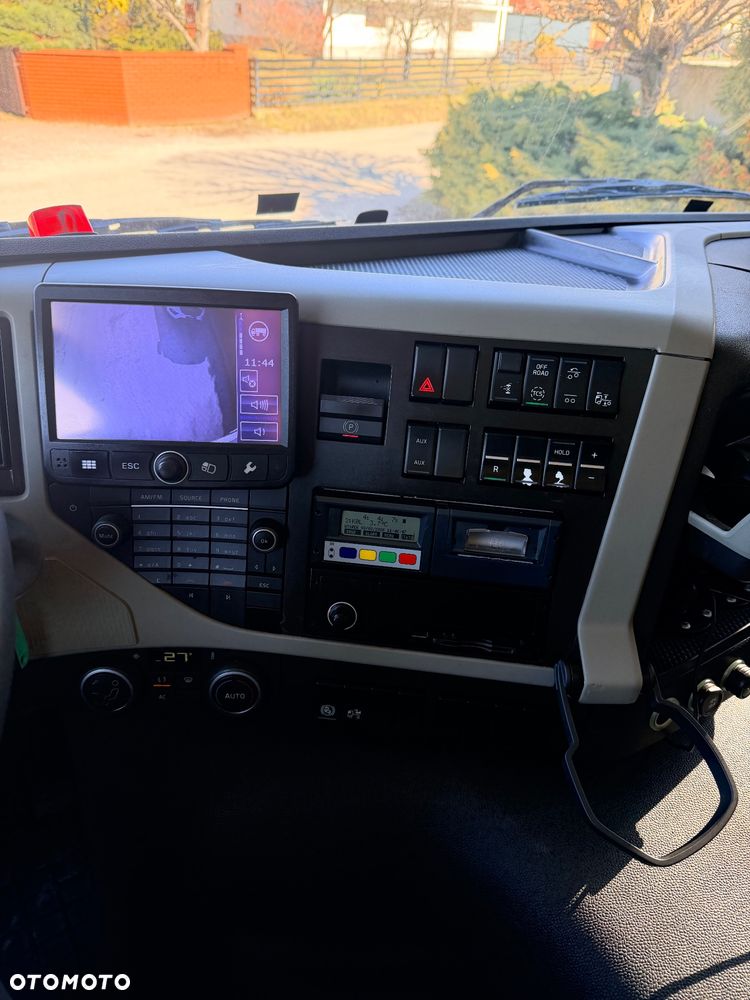 Volvo FM 330/ACC/ Euro6 /CHŁODNIA / DŁUGOŚĆ 12M /24 EURO PALET/ - 15