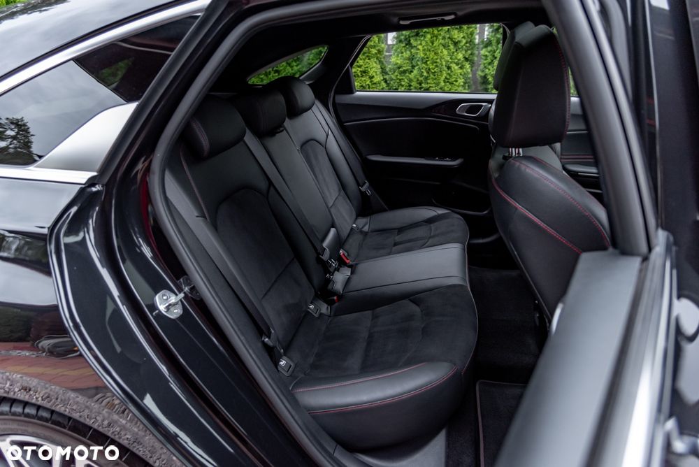 Kia ProCeed 1.6 T-GDI DCT7 OPF GT - 23