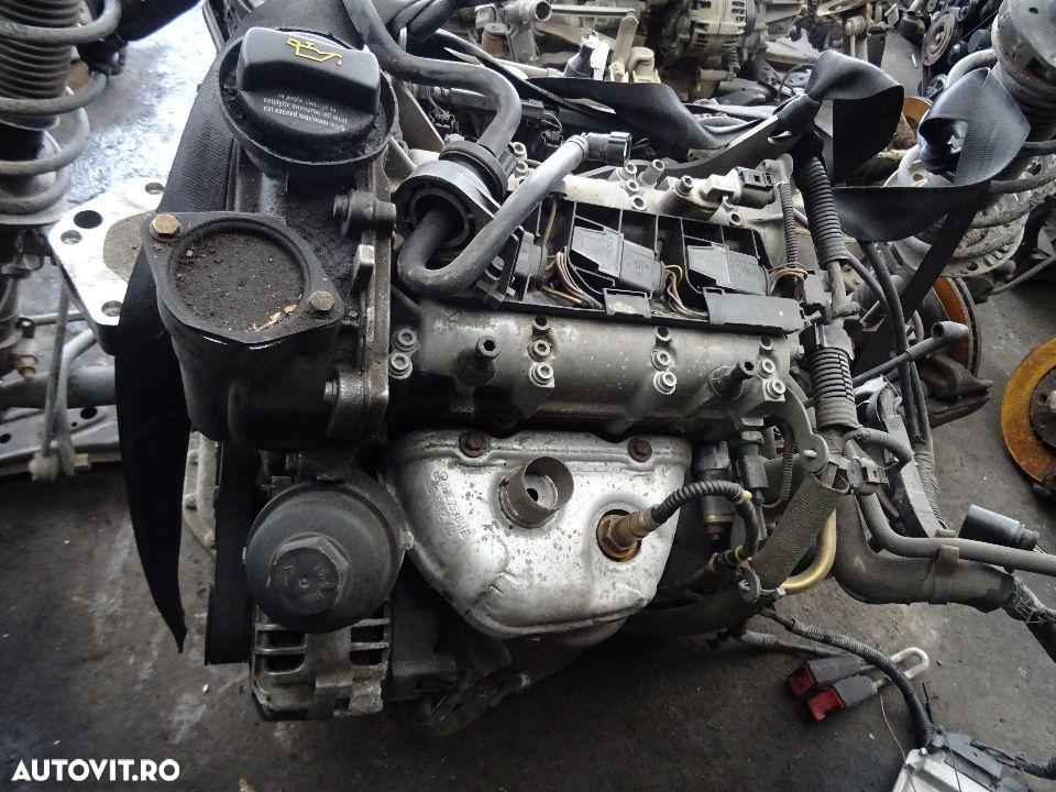 Motor Volkswagen Polo 1.2 benzina AZQ din 2004 fara anexe - 2