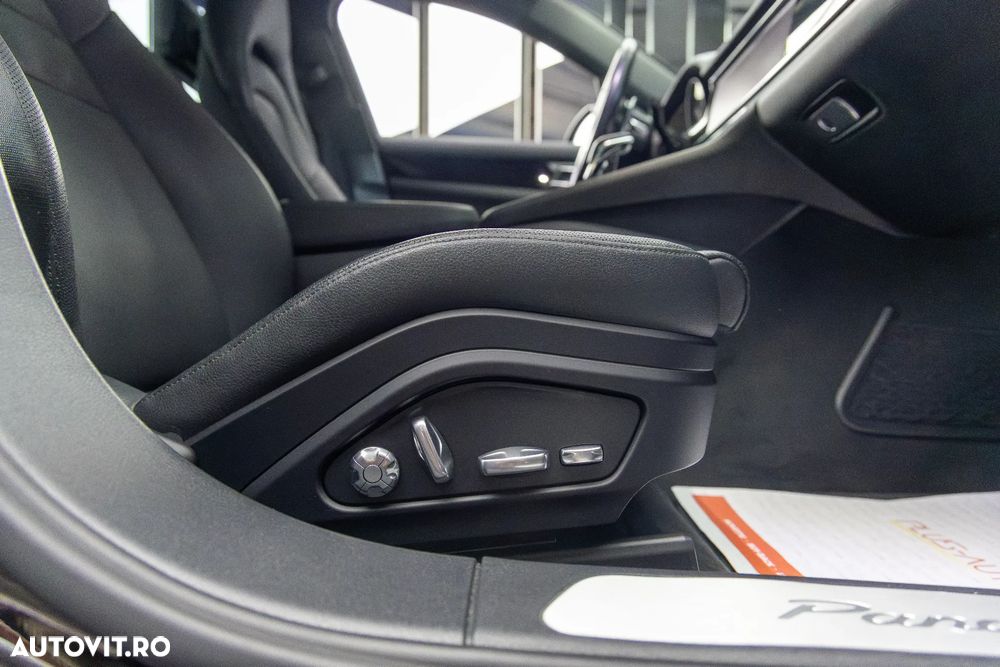 Porsche Panamera - 19