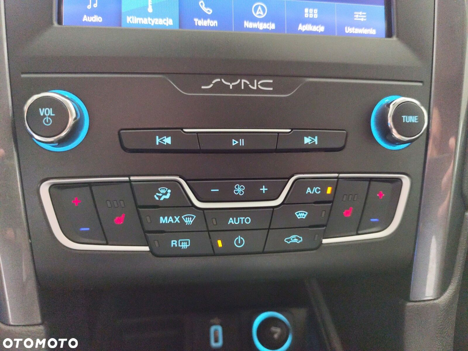 Ford Mondeo - 23