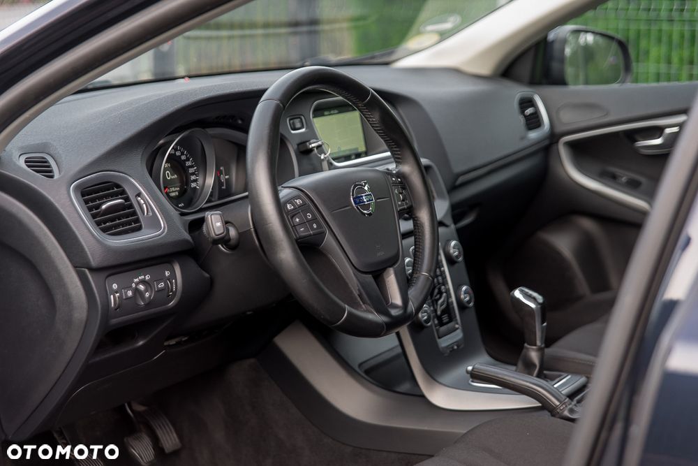 Volvo V40 D2 Drive-E Kinetic - 24