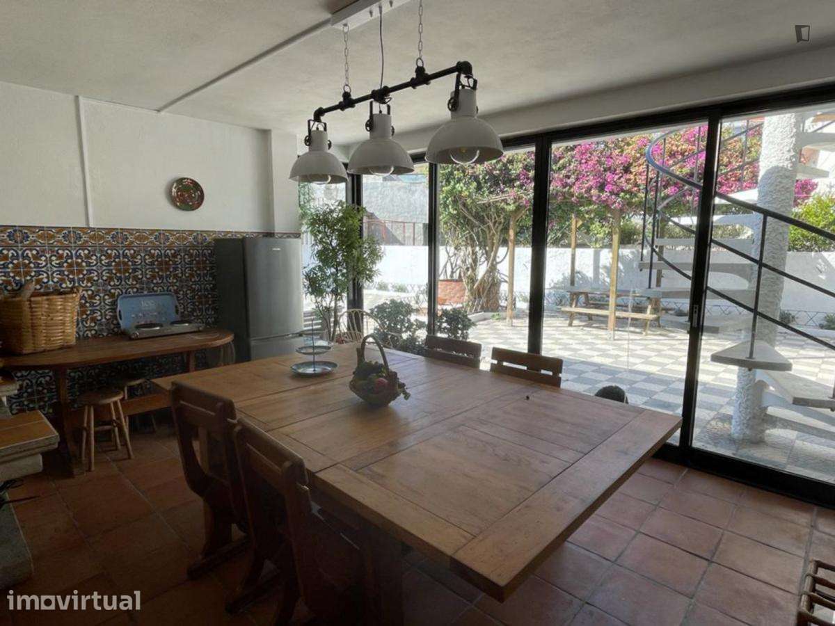 Quarto - localizado em Ramalde Porto - Grande imagem: 4/10