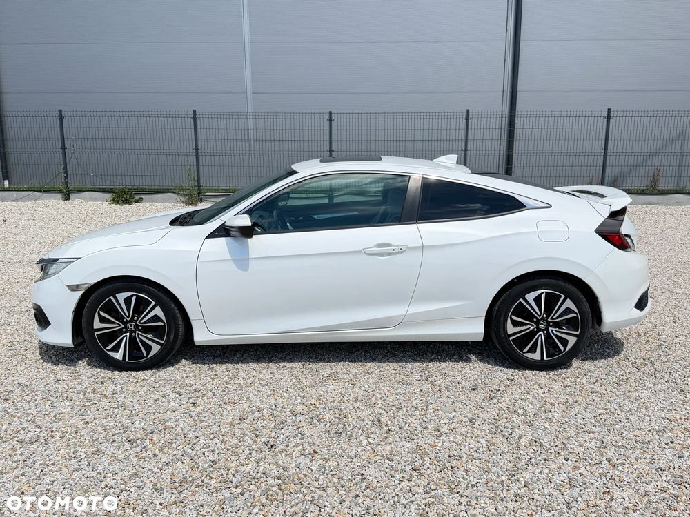 Honda Civic 1.5 i-VTEC Turbo CVT Elegance - 11
