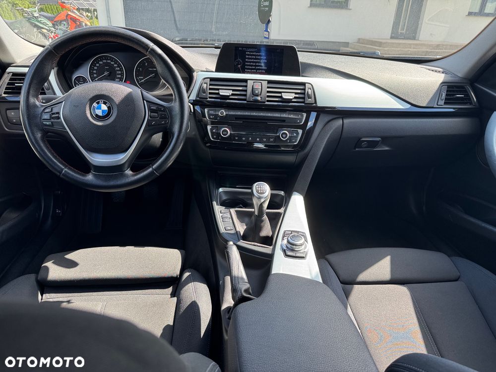 BMW Seria 3 318d Blue Performance Luxury Line - 22