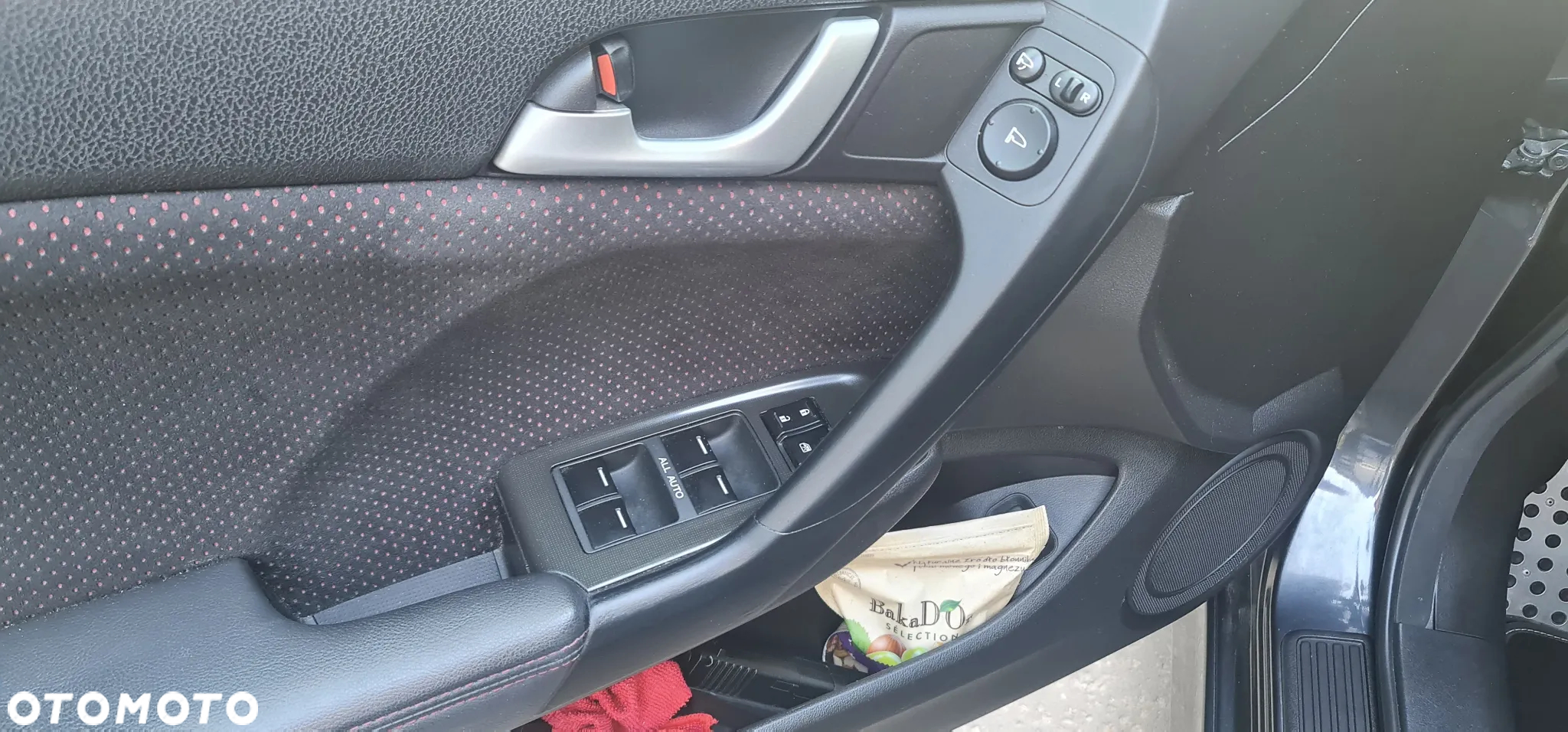 Honda Accord 2.2d Type-S Navi - 16