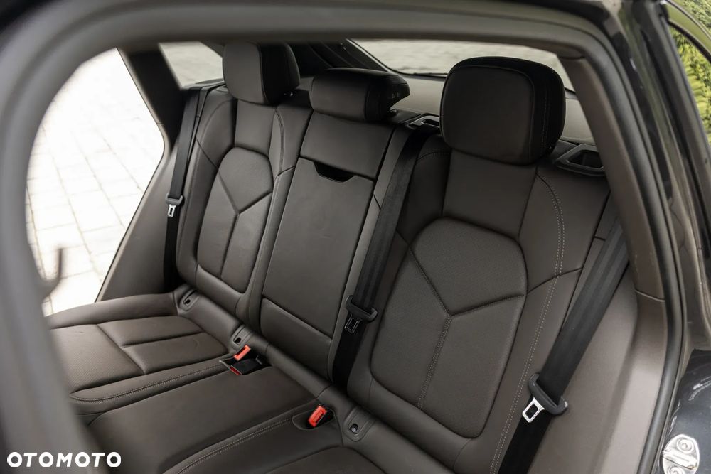 Porsche Macan Standard - 23