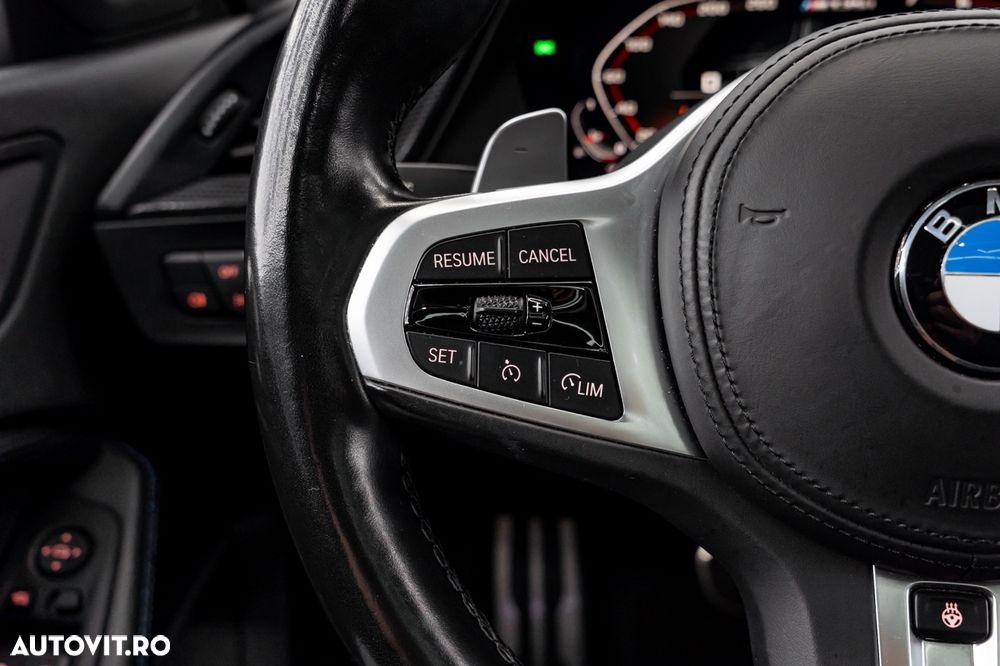 BMW M1 M135i xDrive AT - 36