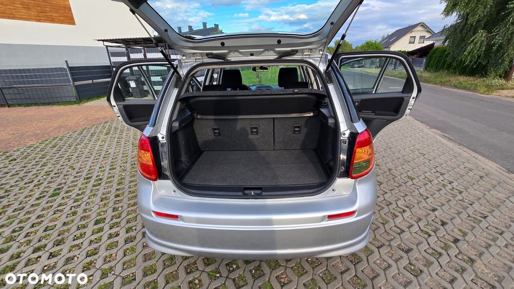 Suzuki SX4 1.6 Comfort - 13