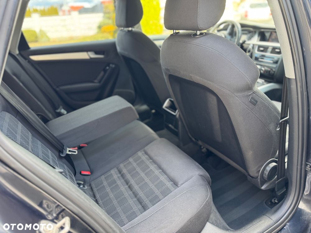 Audi A4 Avant 2.0 TDI S tronic - 8