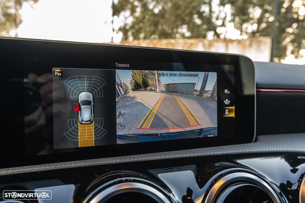 Mercedes-Benz A 180 AMG Line - 27