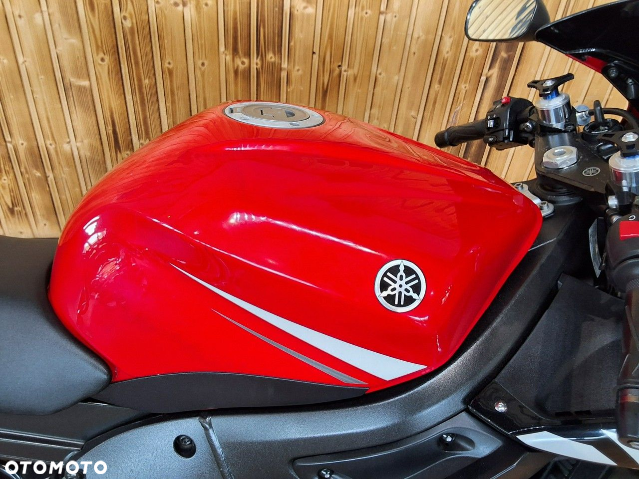 Yamaha R6 - 9