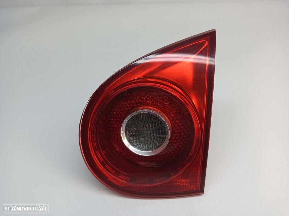 FAROLIM TRASEIRO DIREITO VOLKSWAGEN GOLF V BERLINA (1K1) HIGHLINE - 1