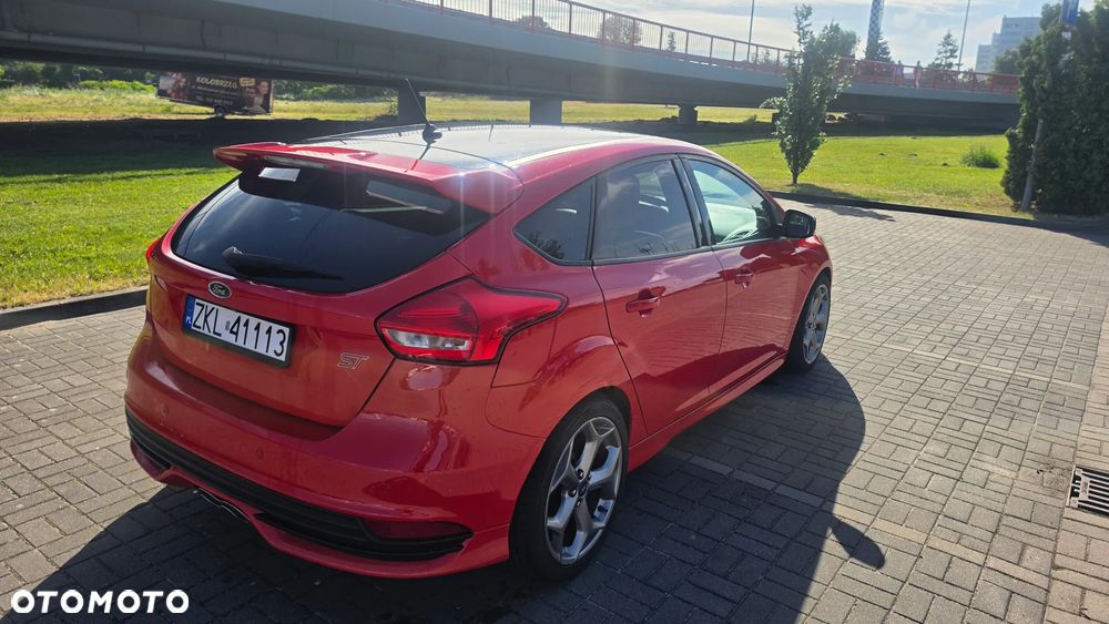 Ford Focus 2.0 TDCi ST-2 - 11