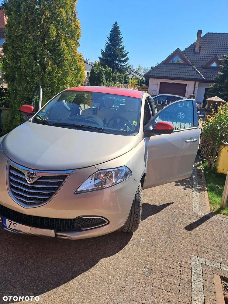 Lancia Ypsilon 1.2 8V Platinum S&S - 4