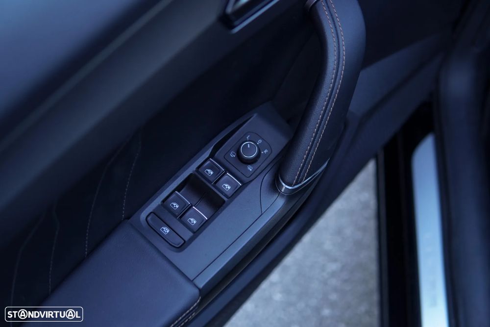 Cupra Formentor 1.4 e-Hybrid Plus DSG - 29