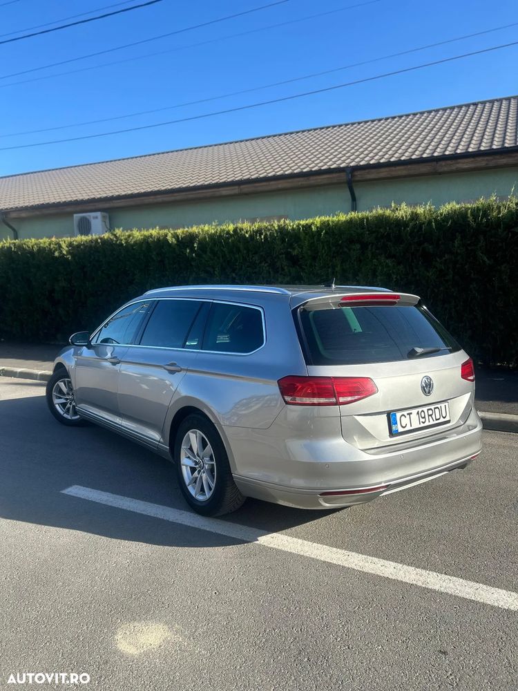 Volkswagen Passat 2.0 TDI DSG (BlueMotion Technology) Comfortline - 4