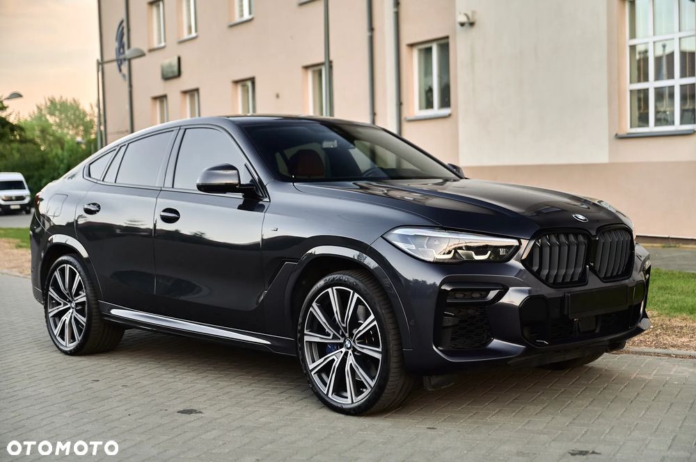 BMW X6 M50i - 14