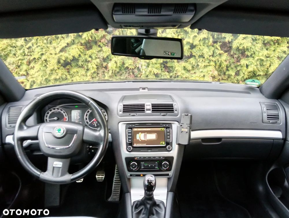 Skoda Octavia 2.0 TDI RS - 17