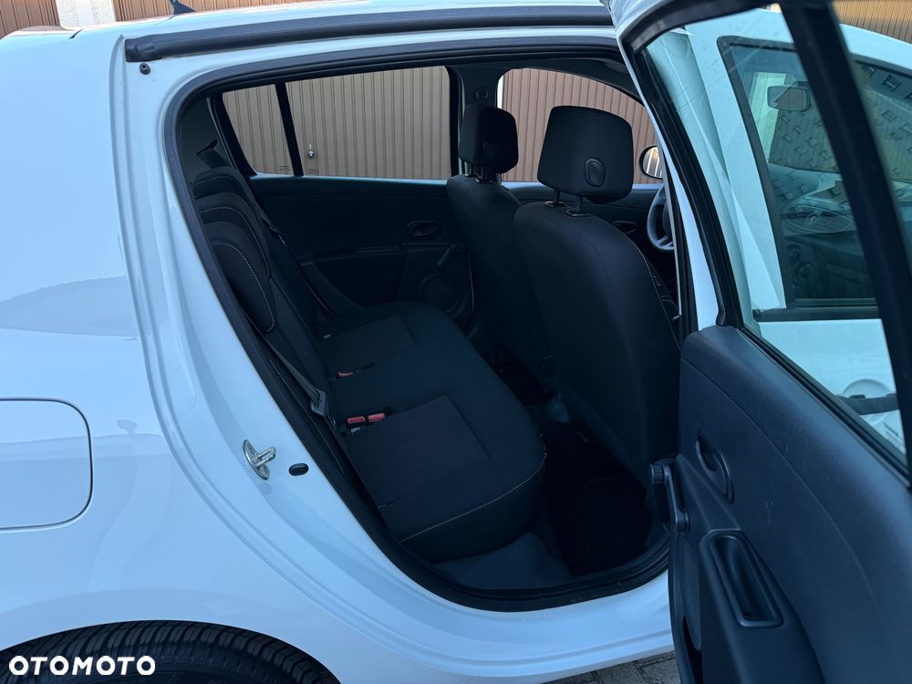 Renault Clio 1.2 16V Expression - 8