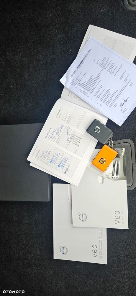 Volvo V60 B3 B Geartronic Momentum Pro - 22