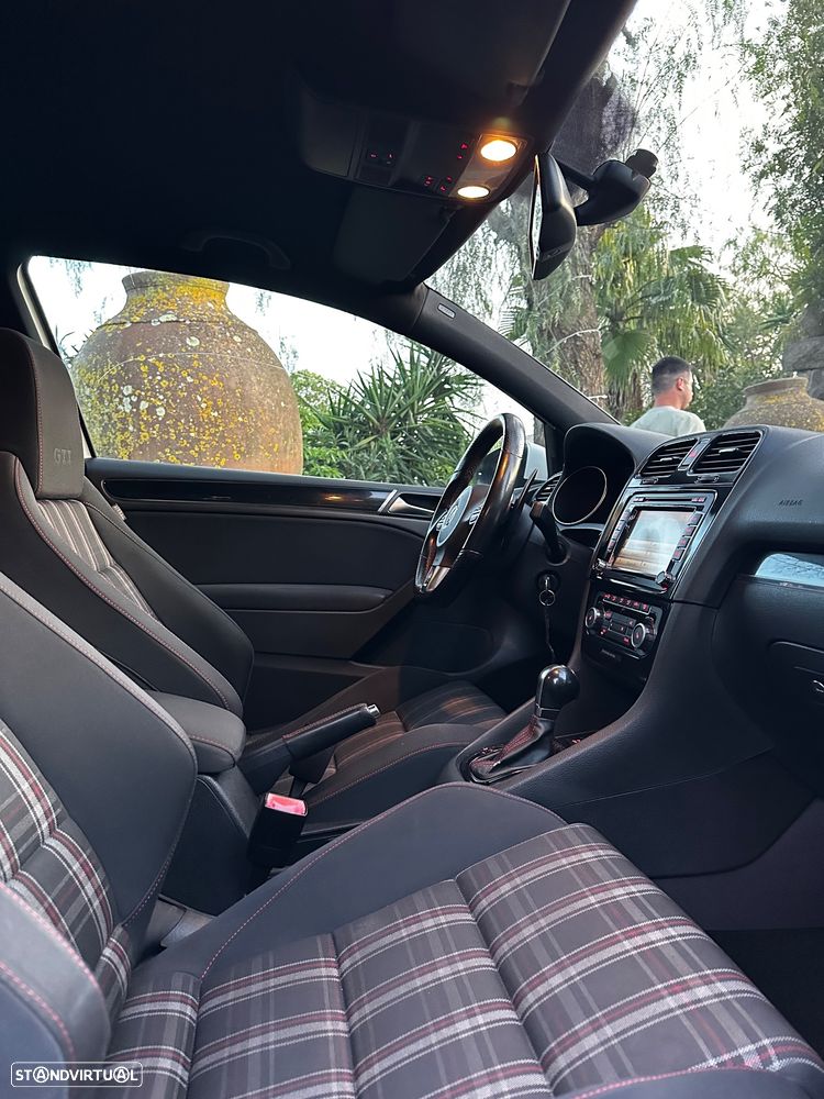 VW Golf 2.0 GTI DSG - 14