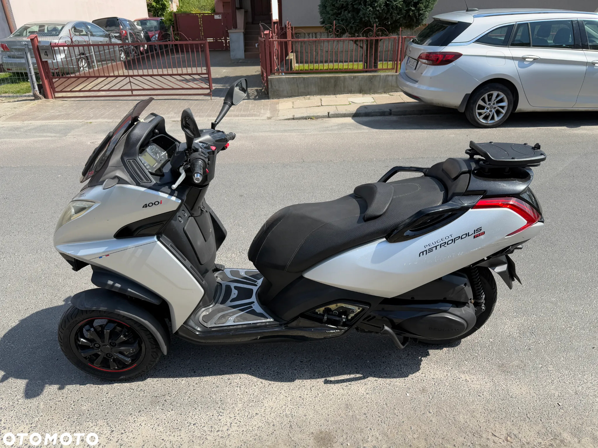 Peugeot Metropolis - 5