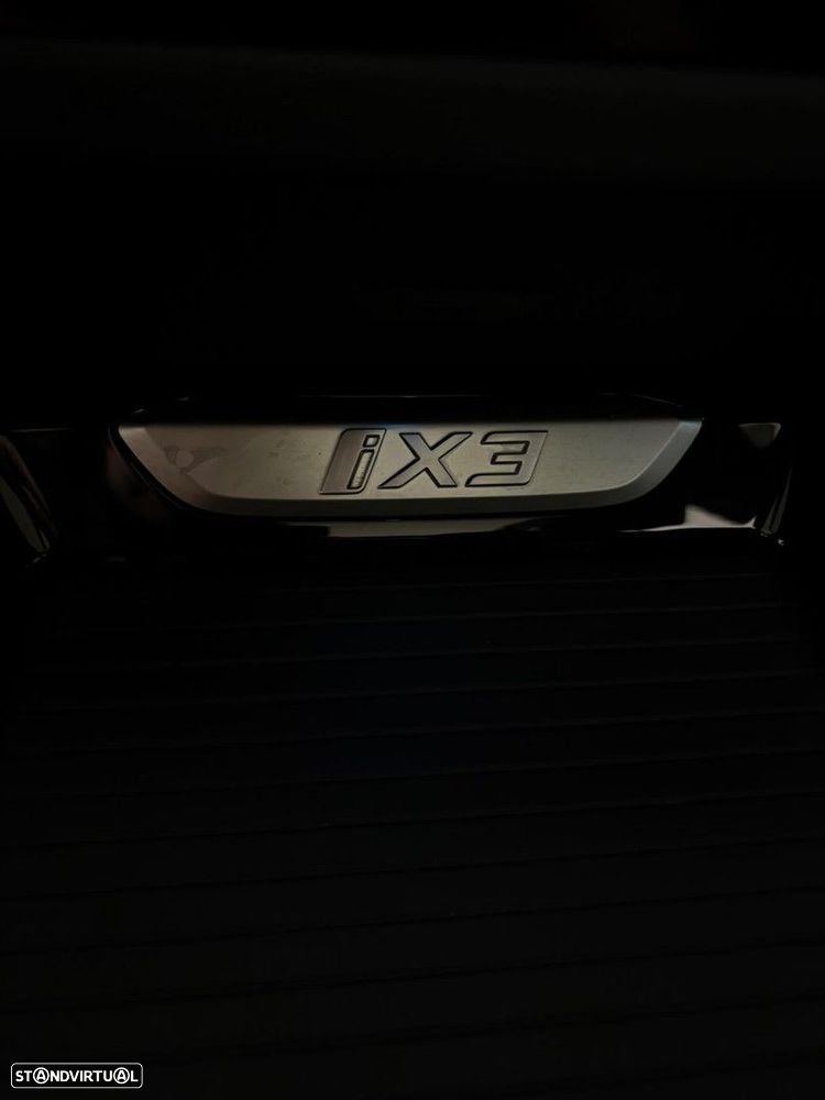 BMW iX3 M Sport Impressive - 16