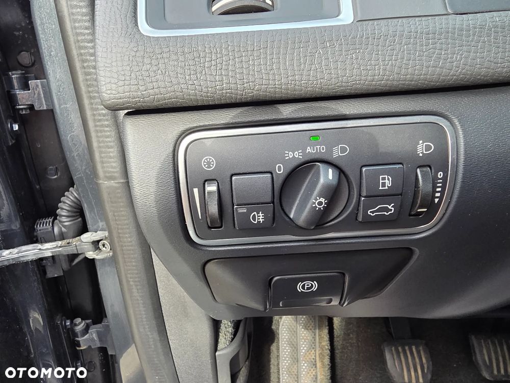 Volvo XC 60 D3 Drive-E Momentum - 31