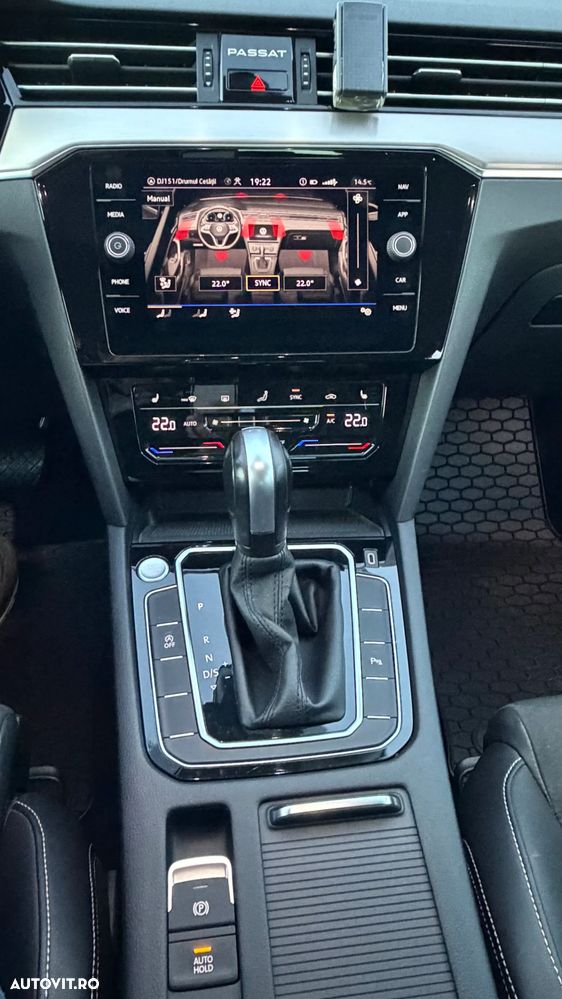 Volkswagen Passat 2.0 TDI DSG Highline - 30